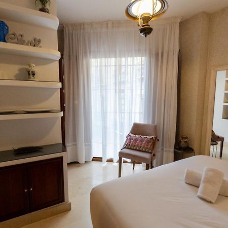 RentalSevilla a un minuto de la Campana Esterno foto