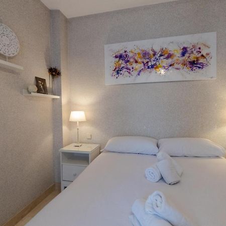 RentalSevilla a un minuto de la Campana Esterno foto