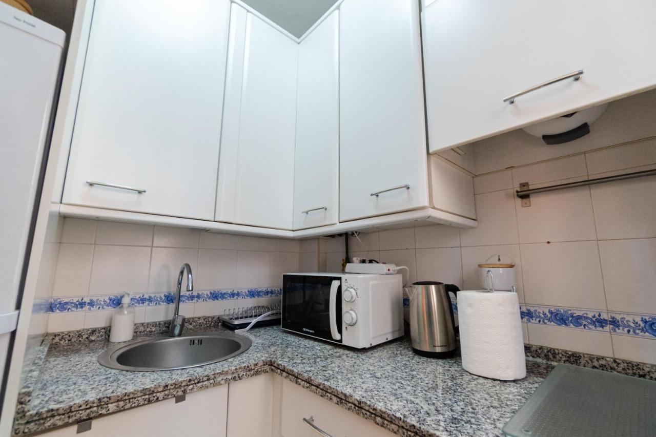 RentalSevilla a un minuto de la Campana Esterno foto